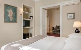 Noble Suites